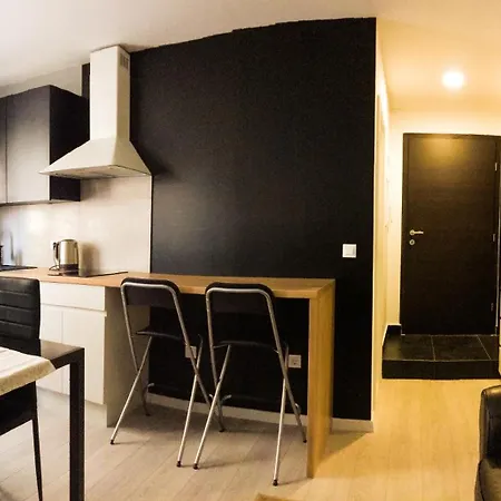 דירה Nav ספליט